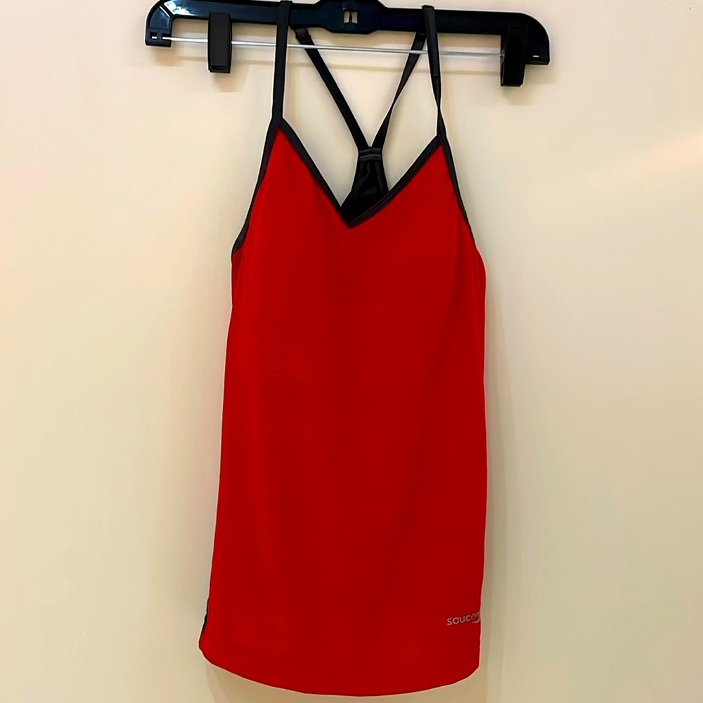 EUC, Saucony red & gray tank w/ racer back built in bra‎